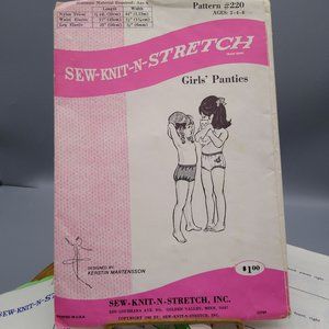 Vintage Sewing PATTERN Sew Knit n Stretch 220, Intimates 1969 Girls Brief Pantie